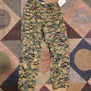 Digi camo pants